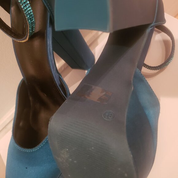 3/$24 Teal Satin Platform Block Heels - Picture 5 of 6